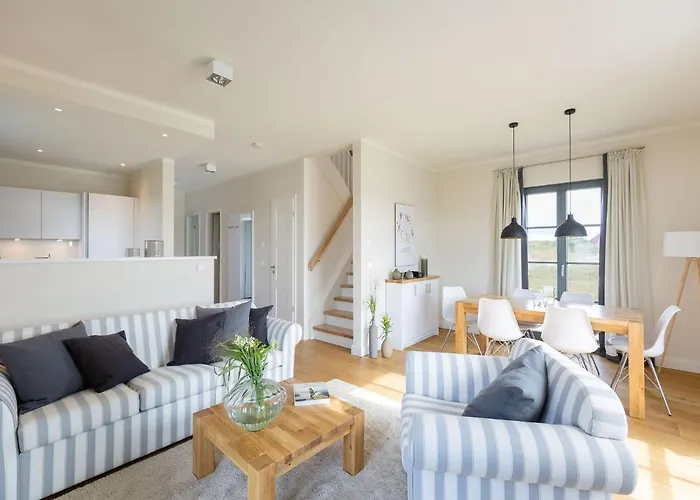 Ferienhaus Reetland Am - Premium Reetdachvilla Mit 3 Schlafzimmern, Sauna Und Kamin E05 Dranske