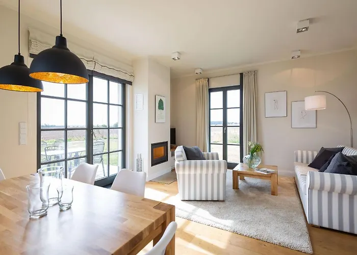 Reetland Am - Premium Reetdachvilla Mit 3 Schlafzimmern, Sauna Und Kamin E05