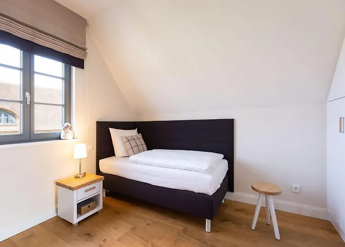 Reetland Am - Premium Reetdachvilla Mit 3 Schlafzimmern, Sauna Und Kamin E05
